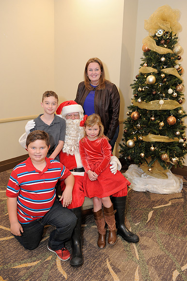 Holiday Party 105