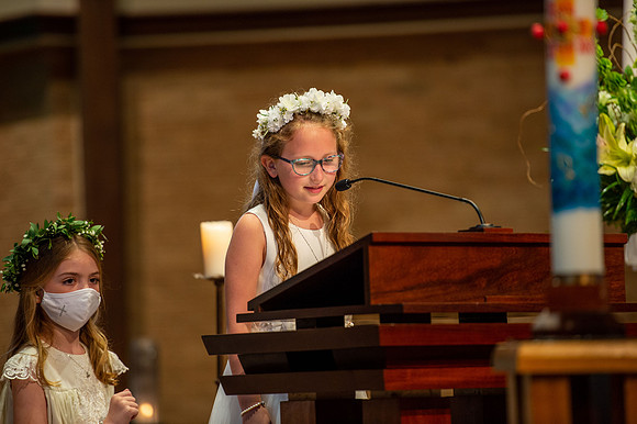 2021 aloysius communion  778