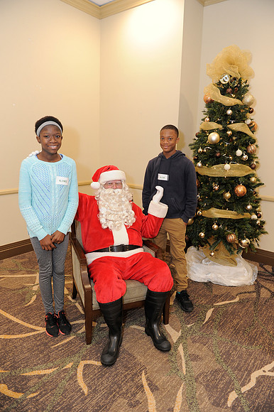 Holiday Party 016