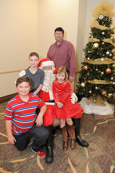 Holiday Party 104