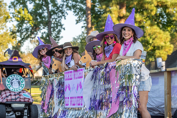 Witches of RB 082