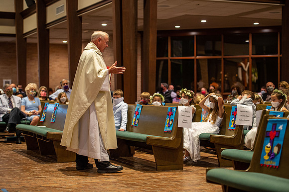 2021 aloysius communion  867