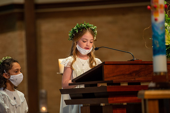 2021 aloysius communion  783