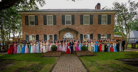 Dunham prom 189