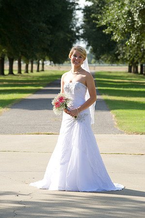 Lindy's bridals 173