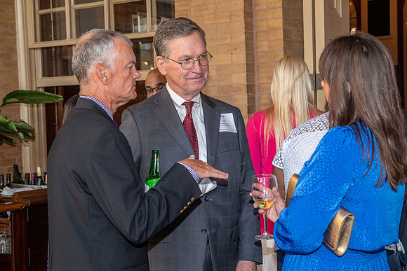 Legislative reception 089