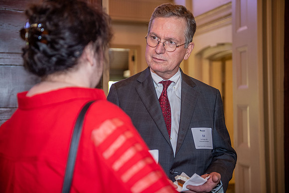Legislative reception 070
