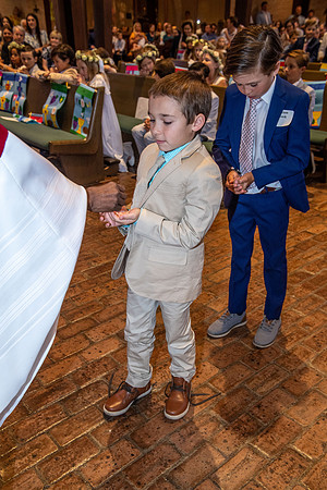Aloysius 1st communion 124