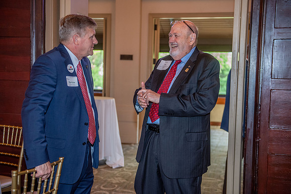 Legislative reception 015