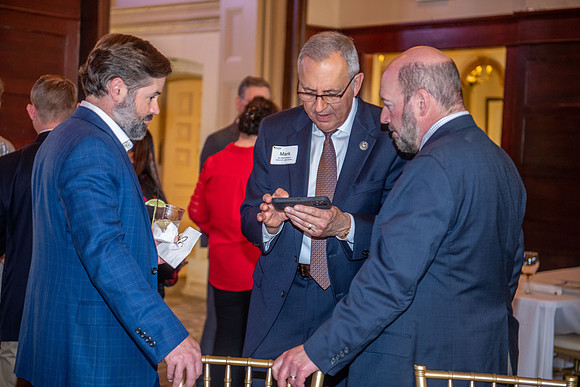 Legislative reception 075