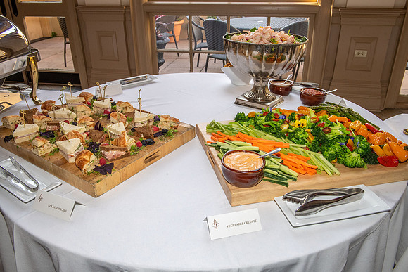 Legislative reception 049
