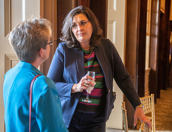 Legislative reception 048