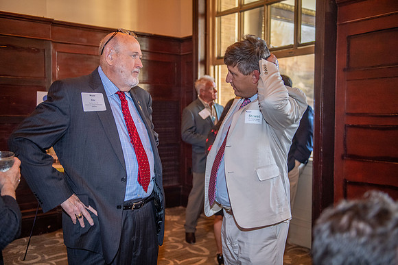 Legislative reception 057