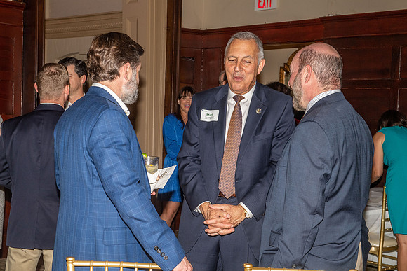 Legislative reception 050