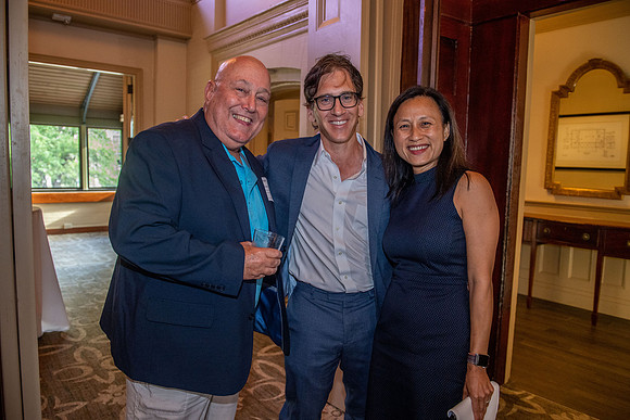 Legislative reception 018