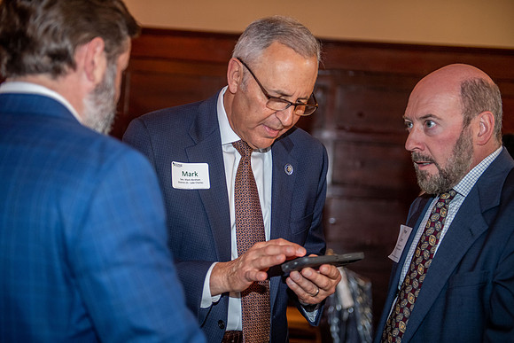 Legislative reception 076