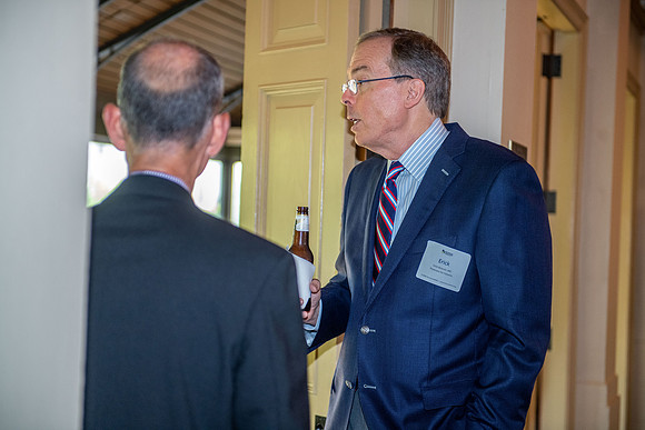Legislative reception 077