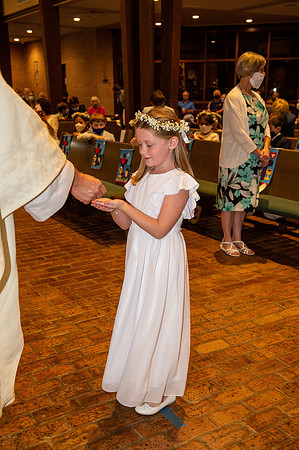 2021 aloysius communion  809