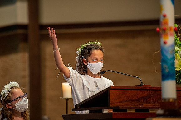 2021 aloysius communion  776
