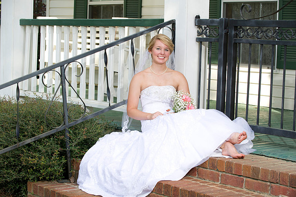 Lindy's bridals 195