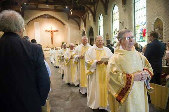 Ordination to Diaconate 372