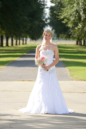 Lindy's bridals 169