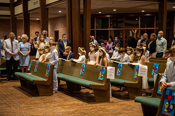 2021 aloysius communion  847