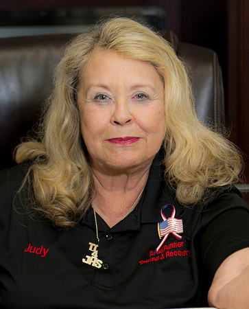 Judy Smart 007