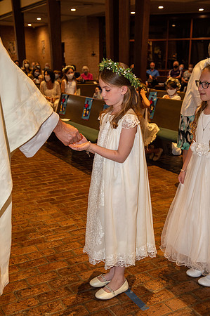 2021 aloysius communion  798