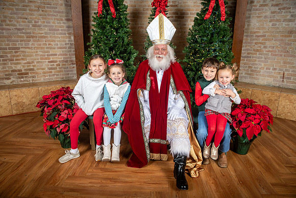 2023 Advent Aloysius 203