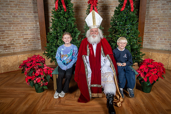2023 Advent Aloysius 206