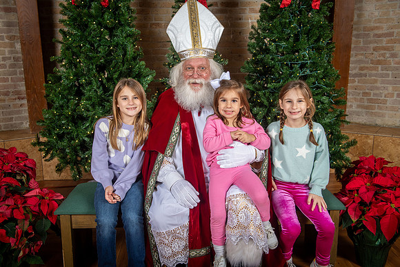 2023 Advent Aloysius 250