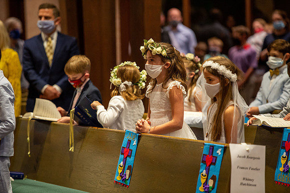 2021 aloysius communion  852