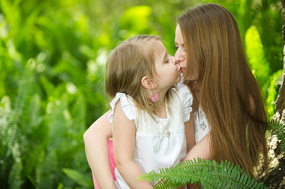 Kimberly & Alaina 060
