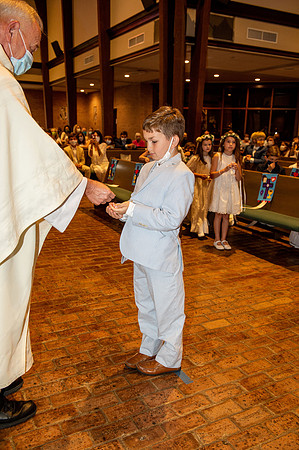 2021 aloysius communion  789
