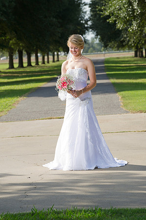 Lindy's bridals 175