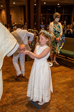 2021 aloysius communion  806