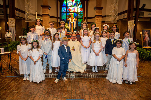 2021 aloysius communion  819