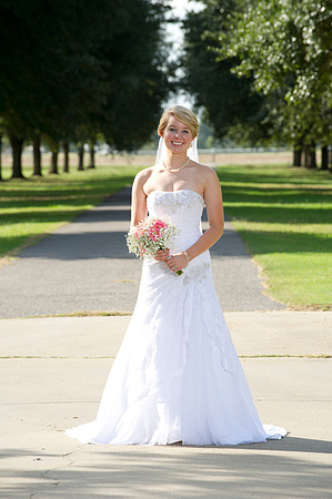 Lindy's bridals 171