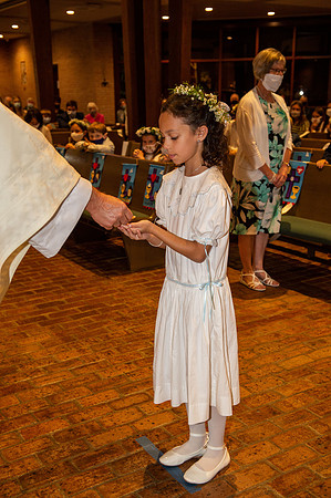 2021 aloysius communion  801