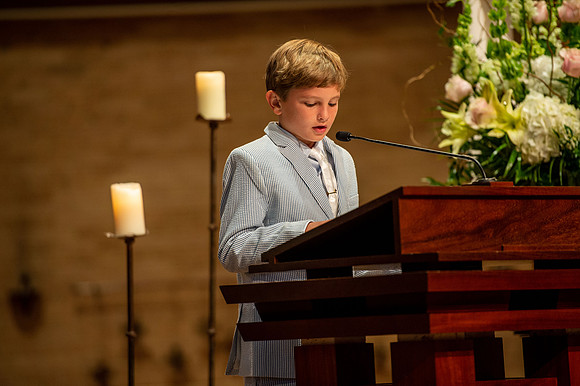 2021 aloysius communion  863