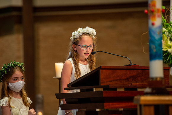 2021 aloysius communion  779