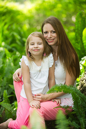 Kimberly & Alaina 059