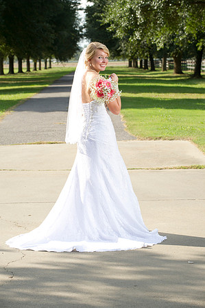 Lindy's bridals 189