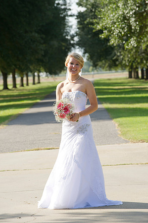 Lindy's bridals 176