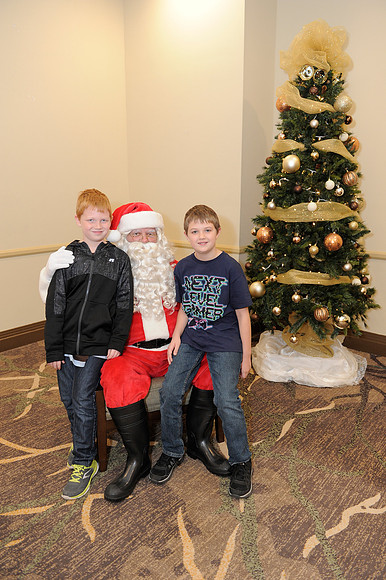 Holiday Party 009