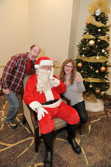 Holiday Party 037