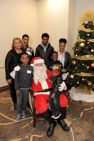 Holiday Party 060