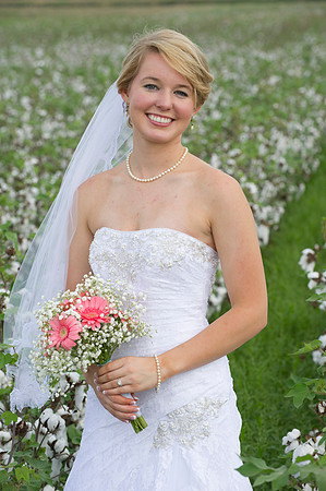 Lindy's bridals 124