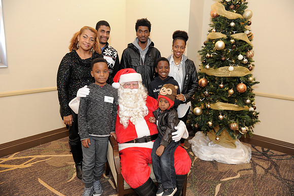 Holiday Party 057